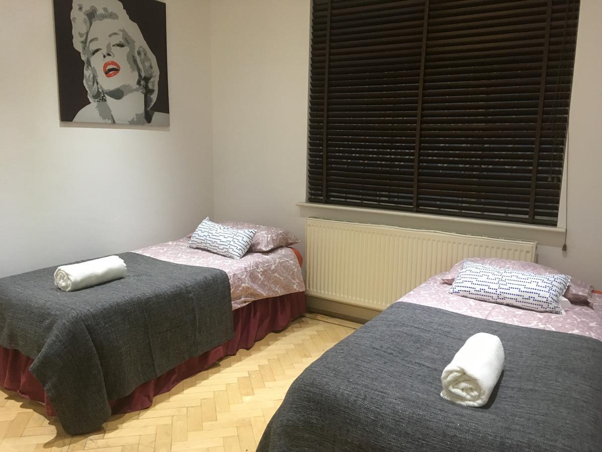 Mapesbury Hostel Лондон Екстериор снимка