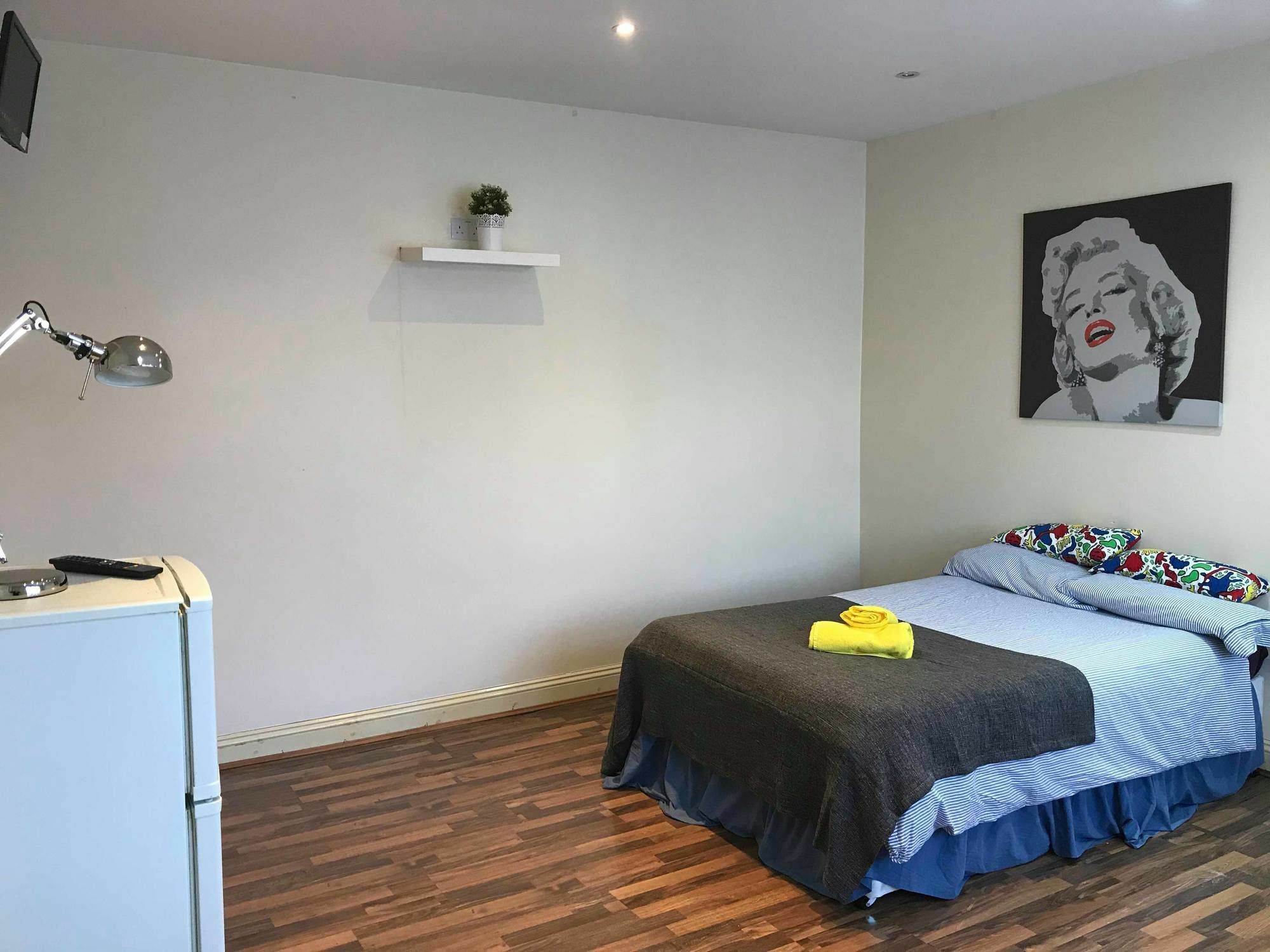 Mapesbury Hostel Лондон Екстериор снимка
